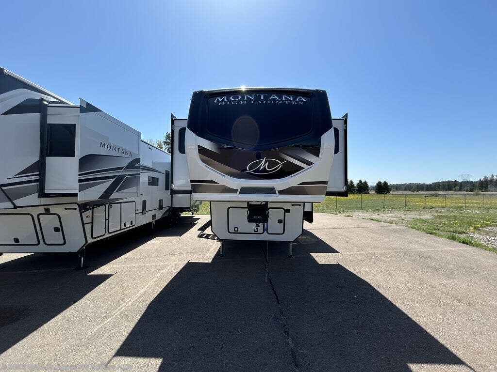 New 2025 Keystone Montana High Country 377FL available in Auburn Hills, Michigan