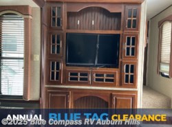 Used 2014 Keystone Avalanche 361TG available in Auburn Hills, Michigan