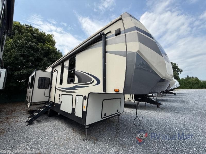 Used 2020 Forest River Sandpiper 321RL available in Willow Street, Pennsylvania