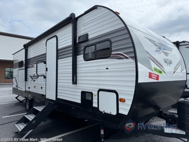 Used 2023 Shasta Shasta 25FK available in Willow Street, Pennsylvania