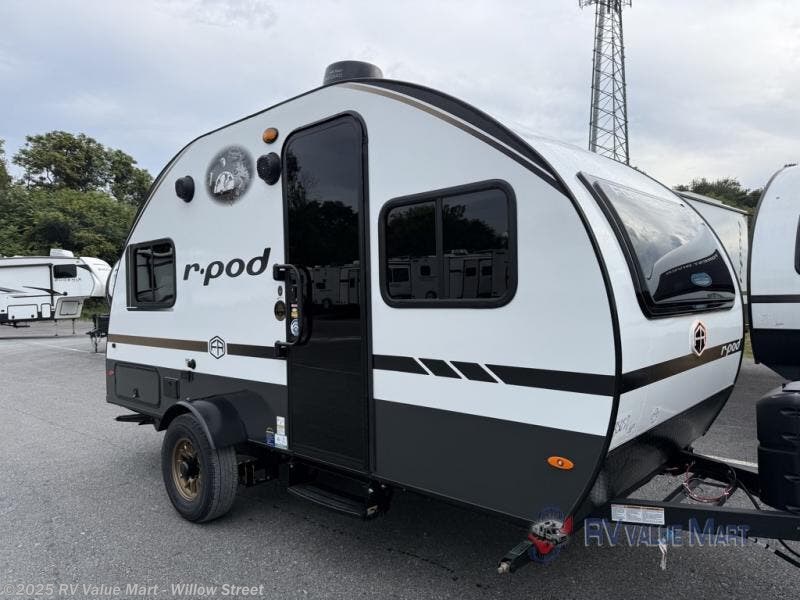 New 2026 Forest River R Pod RP-171 available in Willow Street, Pennsylvania