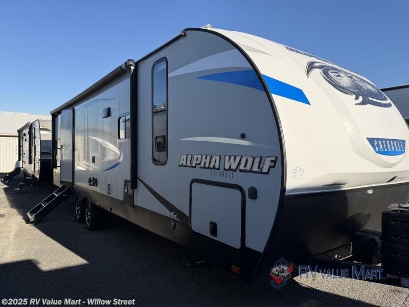 Used 2020 Forest River Cherokee Alpha Wolf 26RB-L available in Willow Street, Pennsylvania