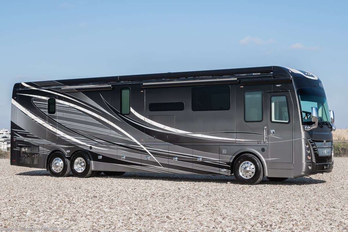 Used 2021 Foretravel Realm Presidential LV2 available in Alvarado, Texas