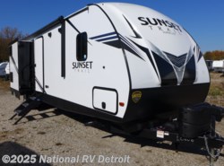 New 2020 CrossRoads Sunset Trail Super Lite 331BH available in Belleville, Michigan