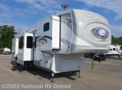 New 2020 Palomino Columbus 387FK available in Belleville, Michigan