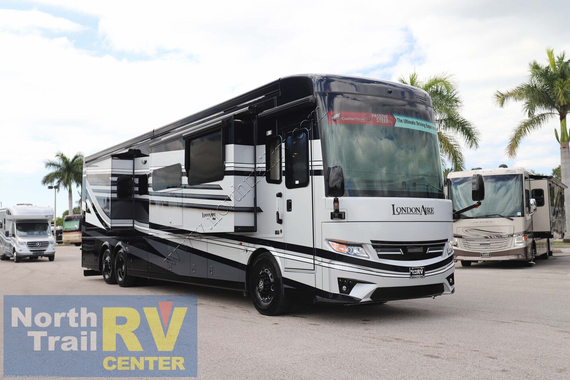 New 2026 Newmar London Aire 4595 available in Fort Myers, Florida