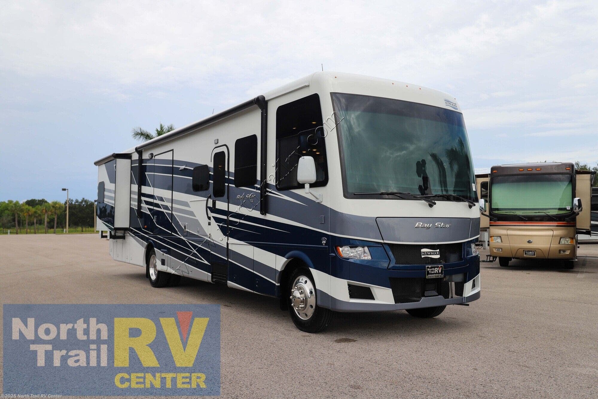 New 2026 Newmar Bay Star 3811 available in Fort Myers, Florida