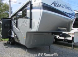 Used 2011 Keystone Montana Big Sky 3455SA available in Louisville, Tennessee