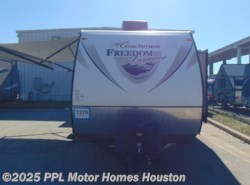 Used 2016 Coachmen Freedom Express 310BHDS available in Houston, Texas