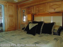 Used 2006 Monaco RV Signature 45 COMMANDER IV available in Houston, Texas