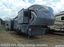 Used 2014 Dutchmen Komfort 3650FFL available in Houston, Texas