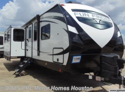 Used 2020 Cruiser RV Fun Finder Extreme Lite 29RS available in Houston, Texas