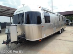 Used 2018 Airstream Classic 33FB available in Colleyville, Texas