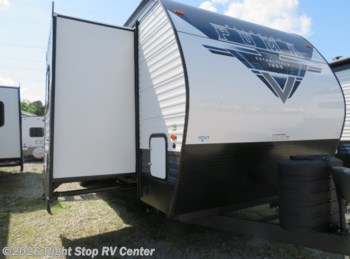 New 2024 Palomino Puma 32BHQS available in Lebanon Junction, Kentucky