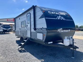New 2024 Coachmen Catalina Summit Series 8 221MKE available in Idabel, Oklahoma