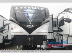 New 2019 Heartland Cyclone 4007 available in Mesquite, Texas