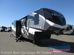 New 2022 Dutchmen Voltage 4225 available in Mesquite, Texas