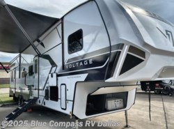 New 2025 Dutchmen Voltage V-Series 3800 available in Mesquite, Texas