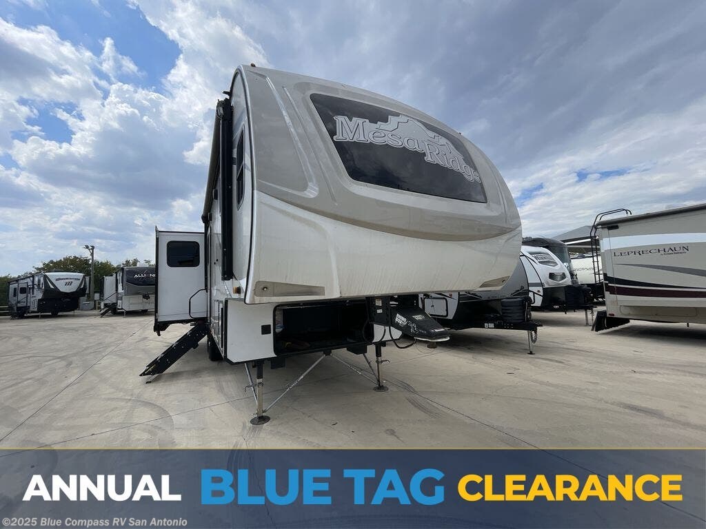 Used 2022 Highland Ridge Mesa Ridge 264RLS available in San Antonio, Texas