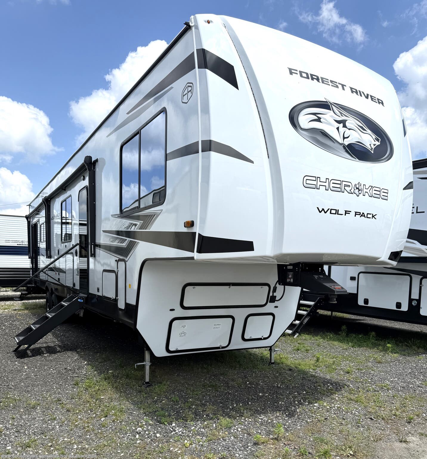 New 2026 Forest River Cherokee Wolf Pack Limited 350PACK15 available in Mechanicsville, Maryland