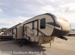 New 2019 Forest River Rockwood Signature Ultra Lite 8299BS available in Ft. Myers, Florida