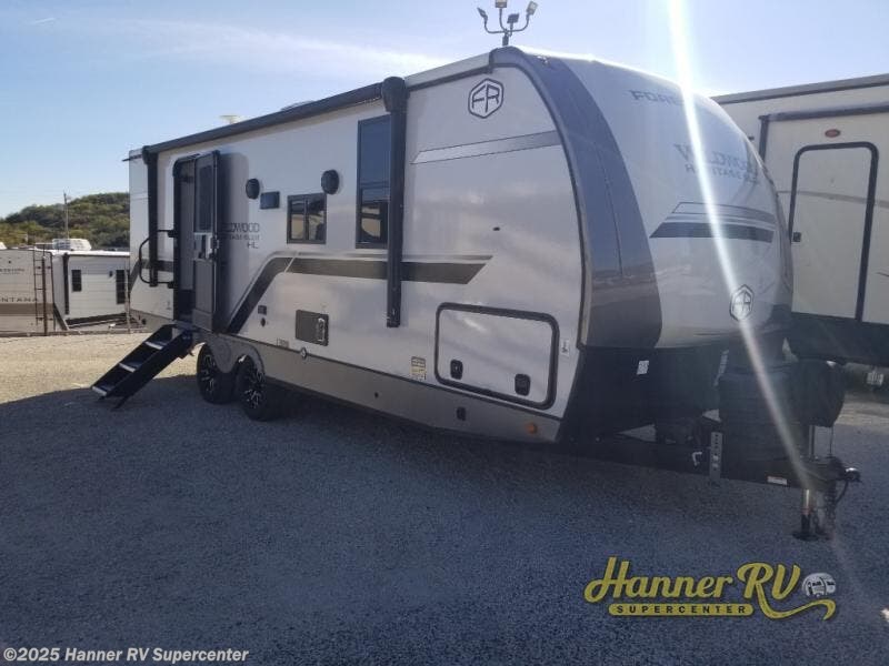 Used 2025 Forest River Wildwood Heritage Glen Hyper-Lyte 22RBHL available in Baird, Texas