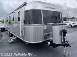 New 2020 Airstream Classic 33FB available in Springfield, Missouri