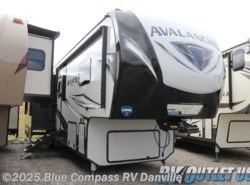 Used 2018 Keystone Avalanche 395BH available in Ringgold, Virginia
