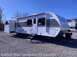 New 2025 Forest River Wildwood 31KQBTS available in Ringgold, Virginia