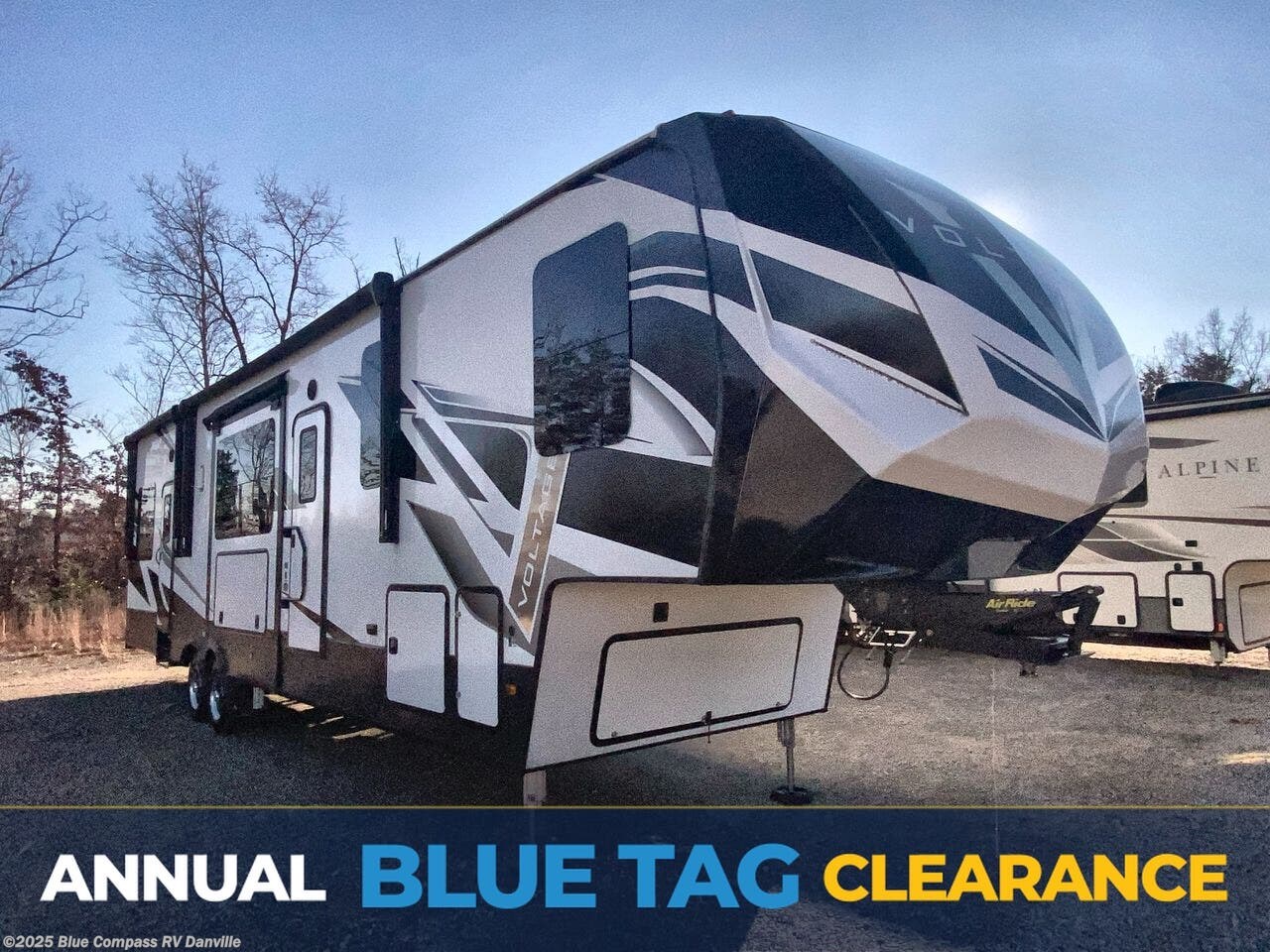 Used 2022 Dutchmen Voltage 3845 available in Ringgold, Virginia