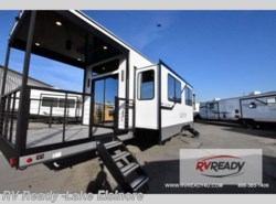 New 2025 Forest River Cherokee Arctic Wolf Suite 3800DECK available in Lake Elsinore, California