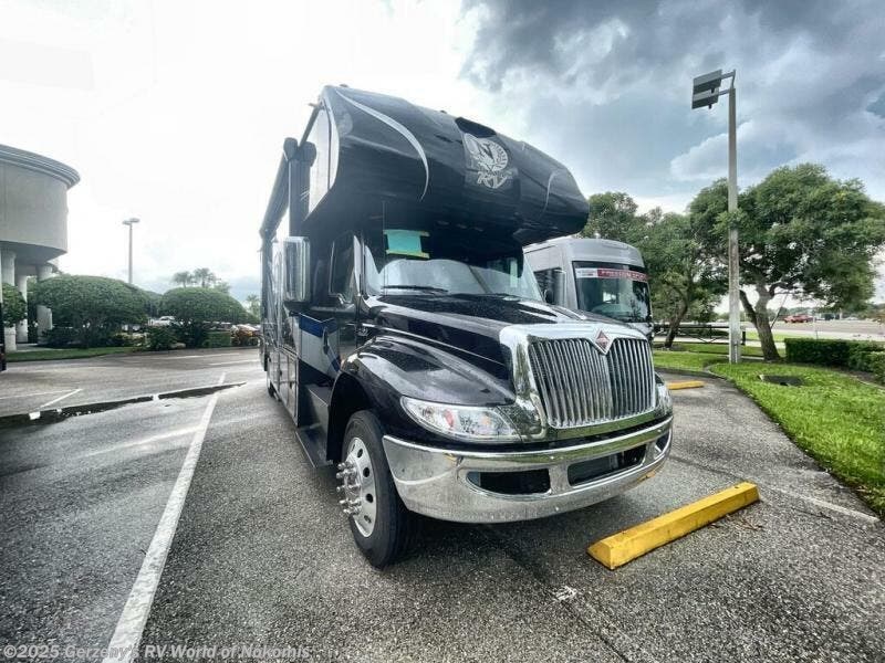 New 2023 Nexus Triumph 30TSC available in Nokomis, Florida