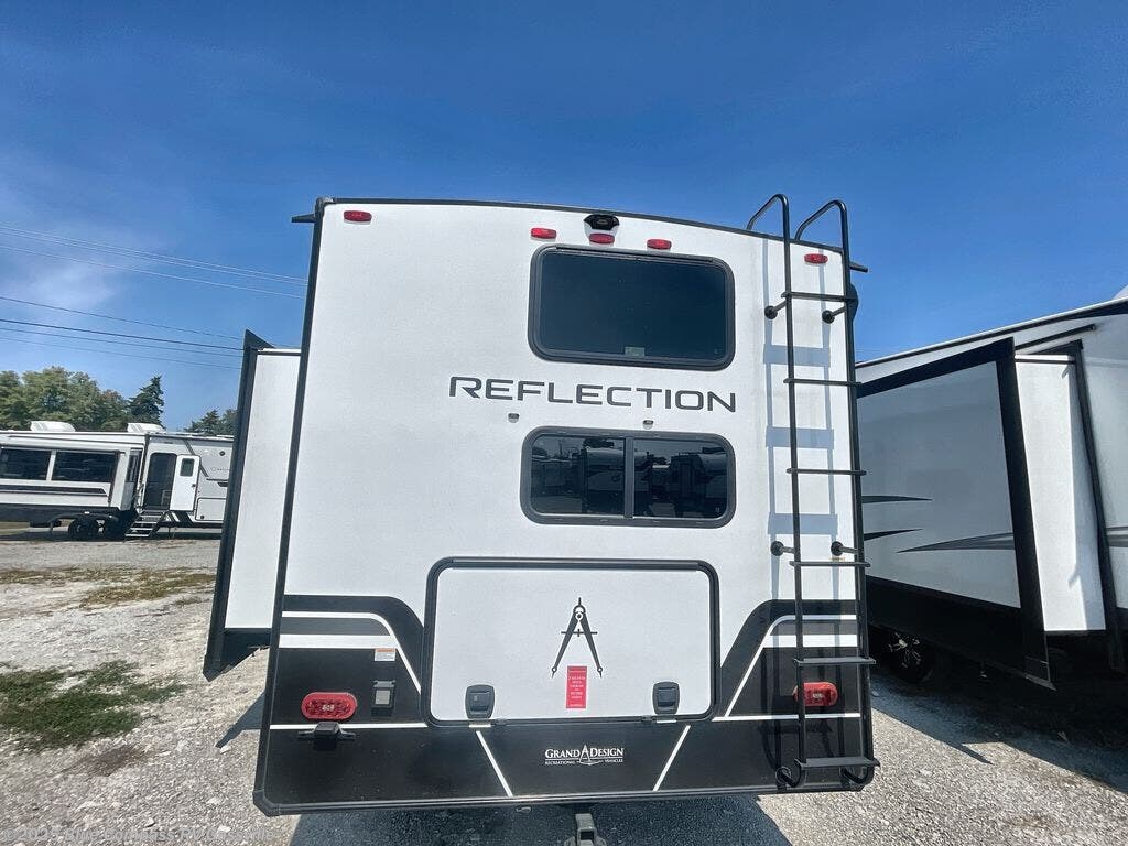 New 2026 Grand Design Reflection 100 Series 27BH available in Gassville, Arkansas