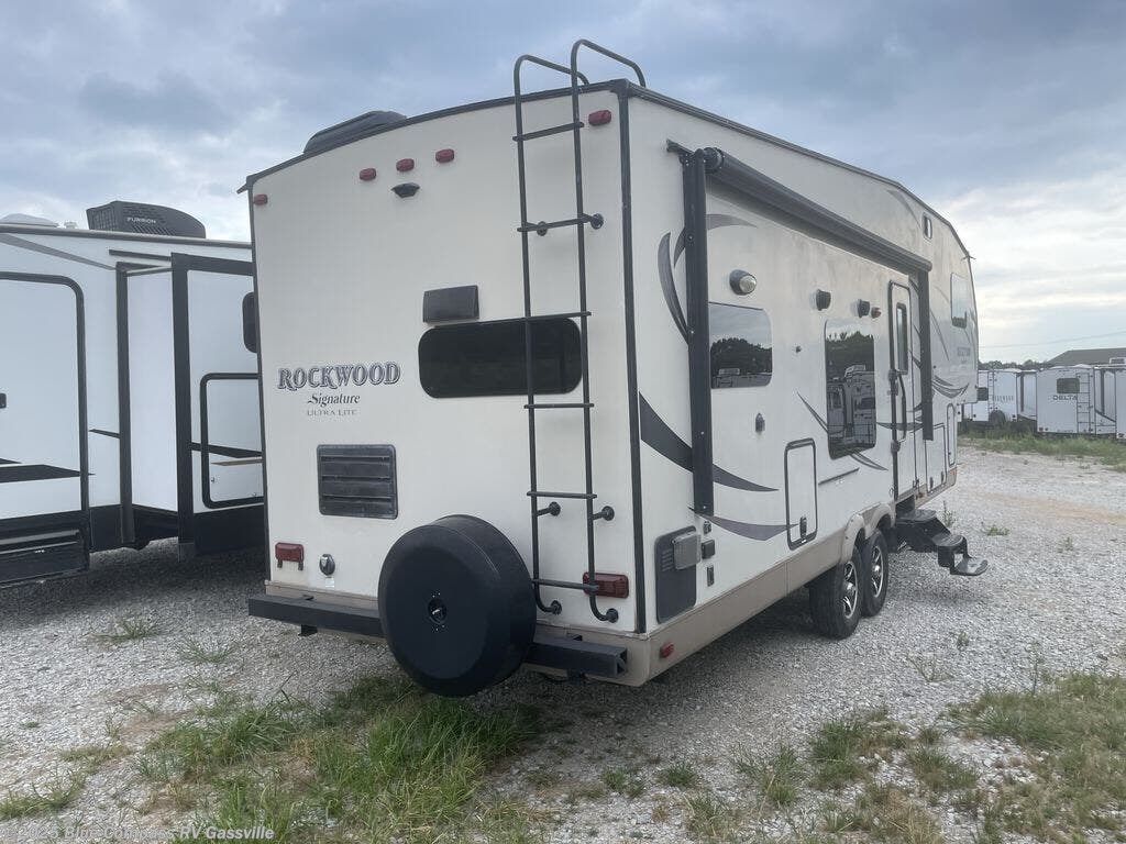 Used 2017 Forest River Rockwood Signature Ultra Lite 8280WS available in Gassville, Arkansas