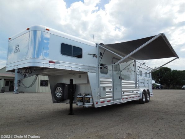 2024 Platinum Coach Outlaw 3HGN w/ 10'8" SW REVERSE Outlaw + ONAN available in Kaufman, TX