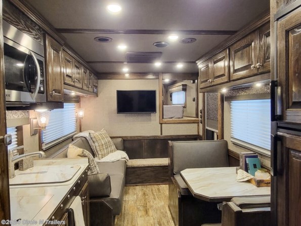 2024 Platinum Coach Outlaw 4H 15' 8" Outlaw Side Load COUCH & DINETTE!! available in Kaufman, TX