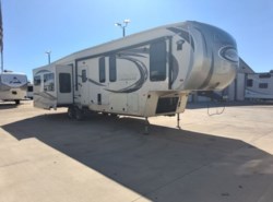 Used 2016 Palomino Columbus 377 Mb available in Strafford, Missouri