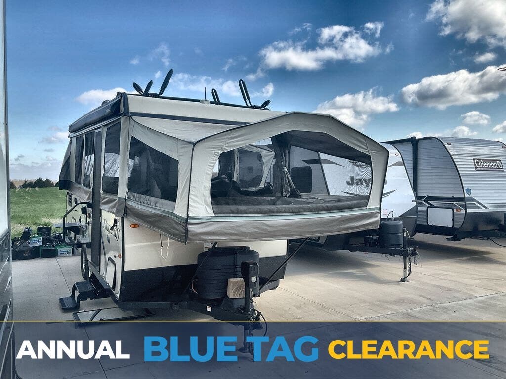 Used 2018 Forest River Flagstaff High Wall Flagstaff Classic Hw29sc available in Strafford, Missouri