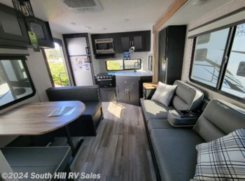 New 2023 Coachmen Freedom Express Ultra Lite 246RKS available in Puyallup, Washington