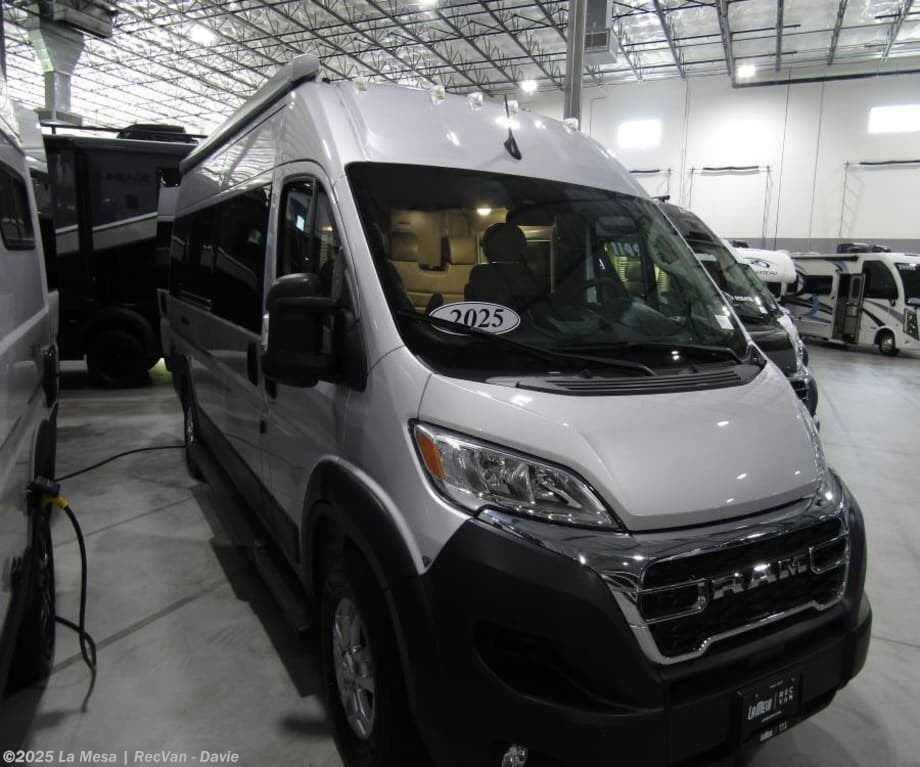 Used 2025 Thor Motor Coach Sequence 20A available in Davie, Florida