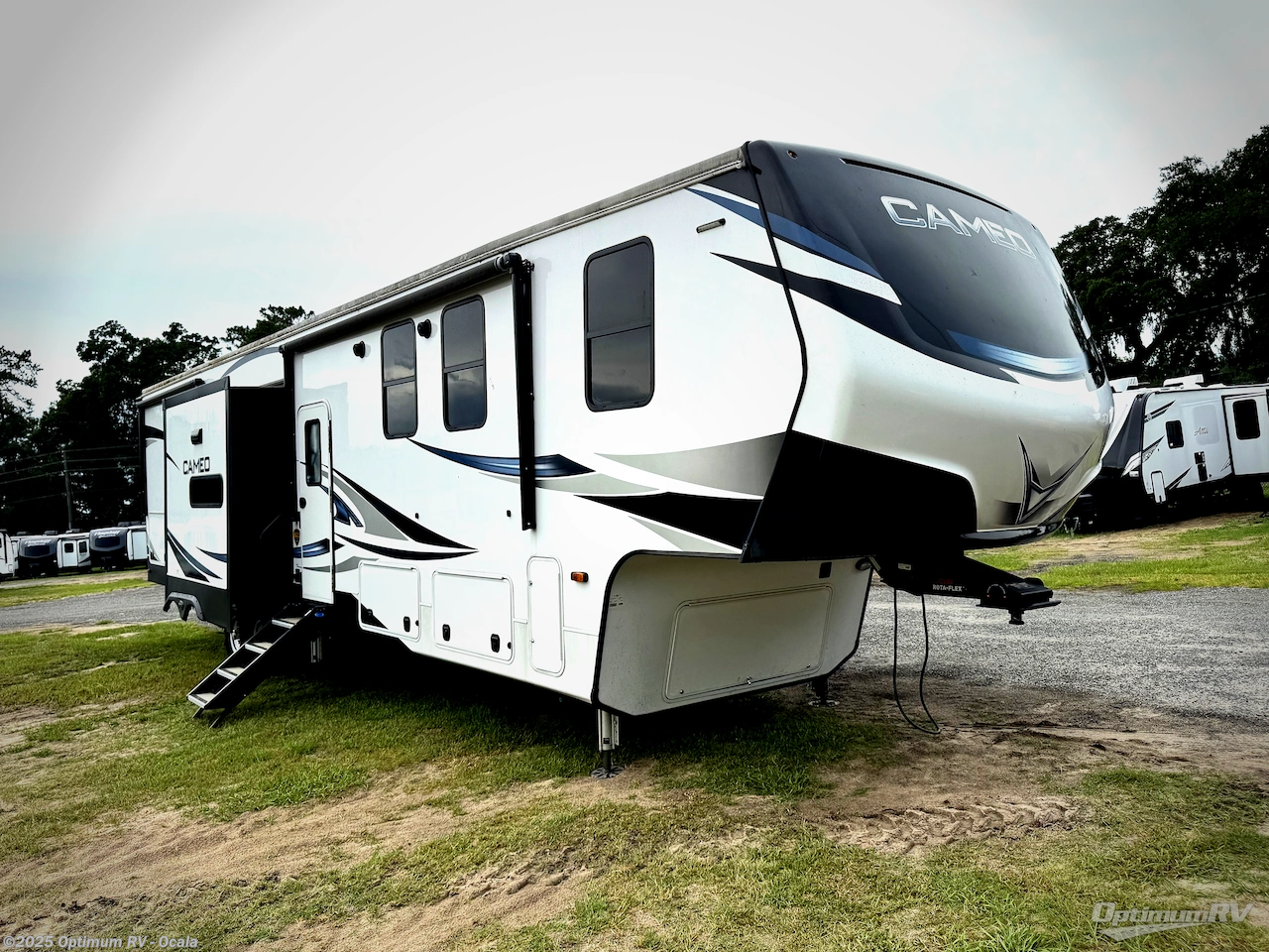 Used 2023 CrossRoads Cameo CE4051BH available in Ocala, Florida