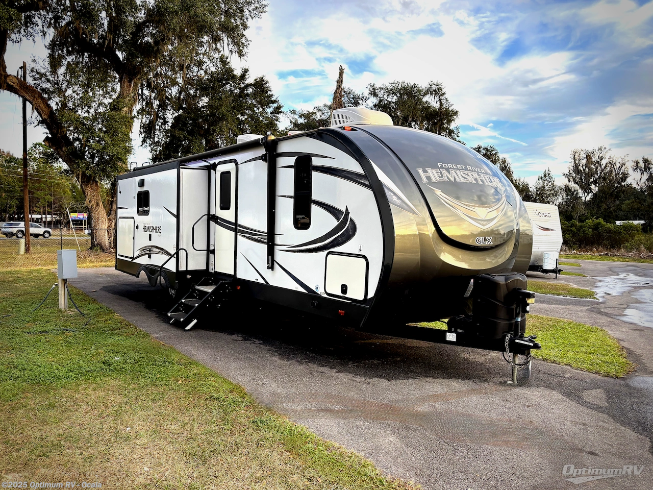 Used 2018 Forest River Salem Hemisphere Lite 272RL available in Ocala, Florida