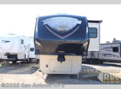 Used 2015 Grand Design Momentum 385TH available in Seguin, Texas