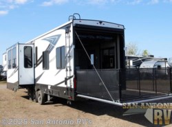 New 2019 Heartland Road Warrior 413 available in Seguin, Texas
