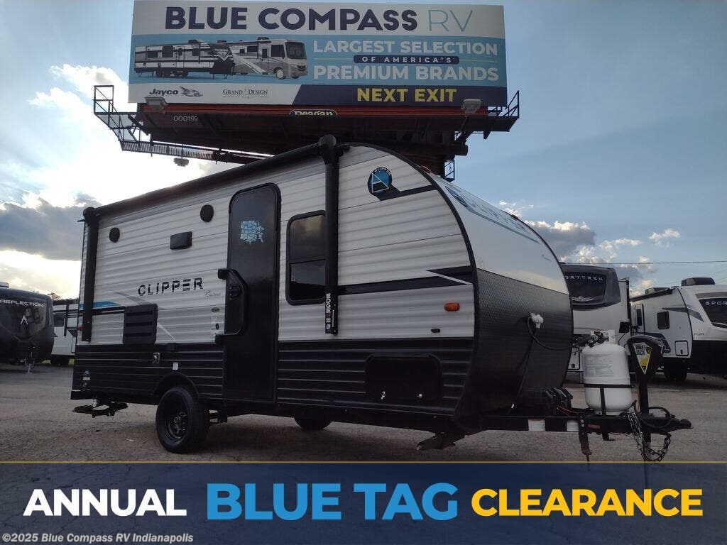 Used 2022 Coachmen Clipper Ultra-Lite 17FQ available in Indianapolis, Indiana