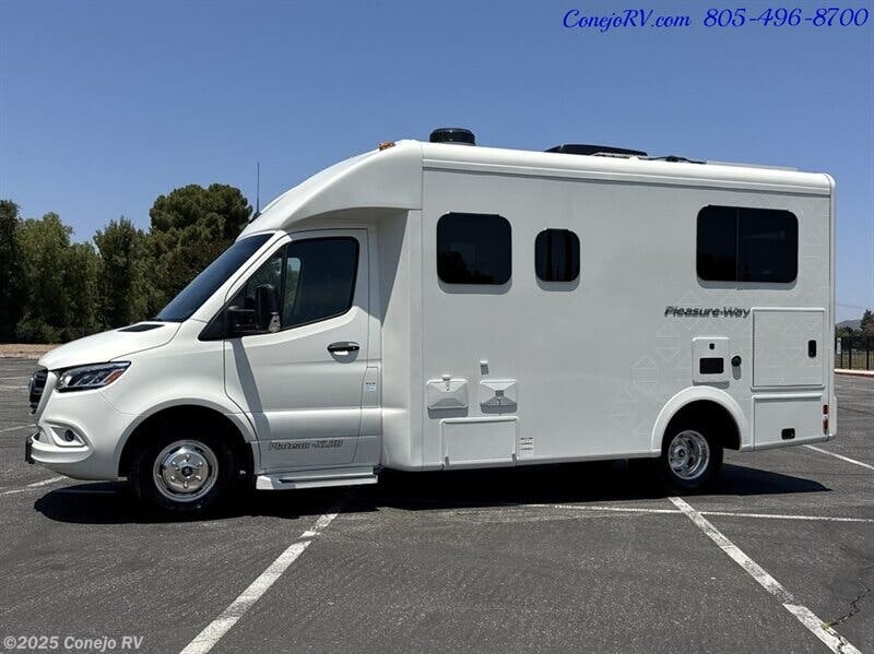 New 2026 Pleasure-Way Plateau XLRB available in Thousand Oaks, California
