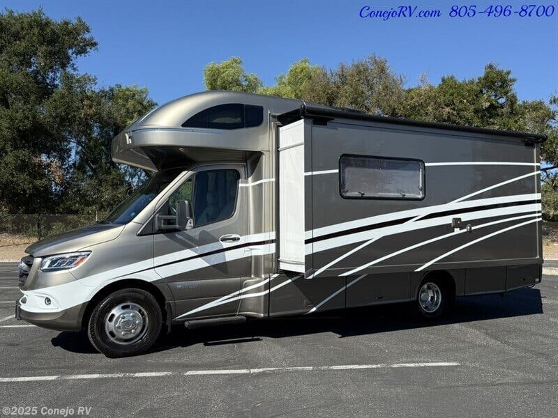 Used 2022 Winnebago View 24D available in Thousand Oaks, California
