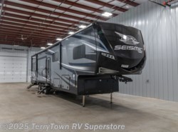 New 2019 Jayco Seismic 4113 available in Grand Rapids, Michigan