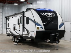 New 2018 CrossRoads Sunset Trail Super Lite 262BH available in Grand Rapids, Michigan