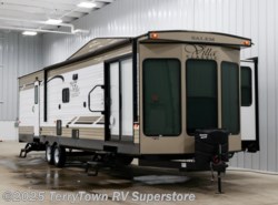 New 2019 Forest River Salem Villa Classic 353FLFB available in Grand Rapids, Michigan